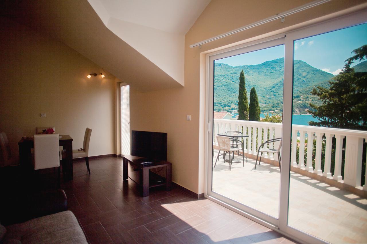 Apartments Bella Vista Herceg Novi Bagian luar foto